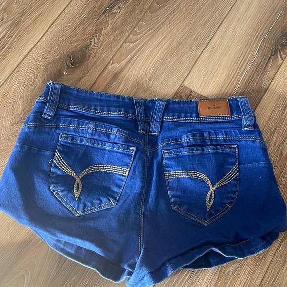 juniors denim shorts - Picture 3 of 3